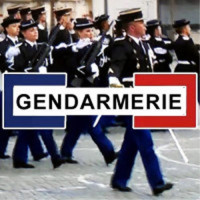 Gendarmerie uniforme et équipements | Stockuniformes.com